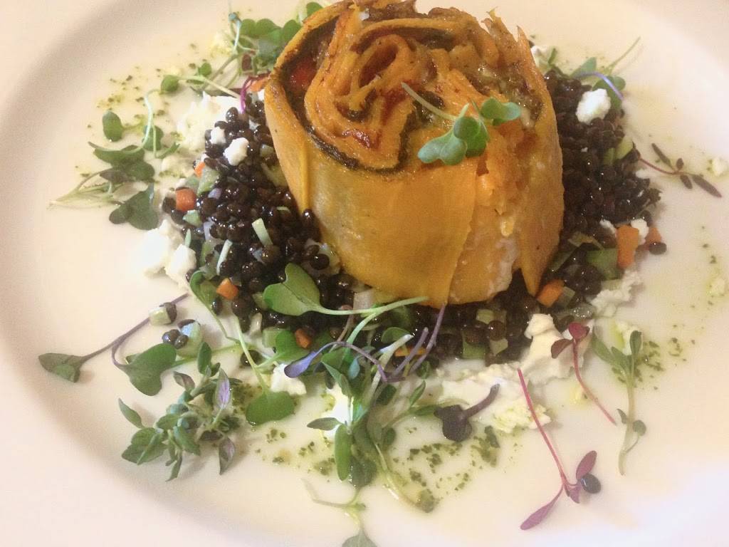 Waterscapes Restaurant at Marina Inn Grande Dunes | restaurant | 8121 Amalfi Pl, Myrtle Beach, SC 29572, USA | 8439132845 OR +1 843-913-2845