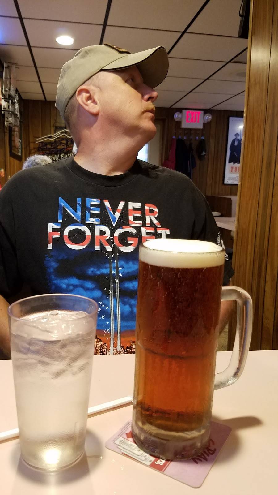 Sharps Tavern | restaurant | 101 S Main St, Palestine, OH 45352, USA | 9375487454 OR +1 937-548-7454