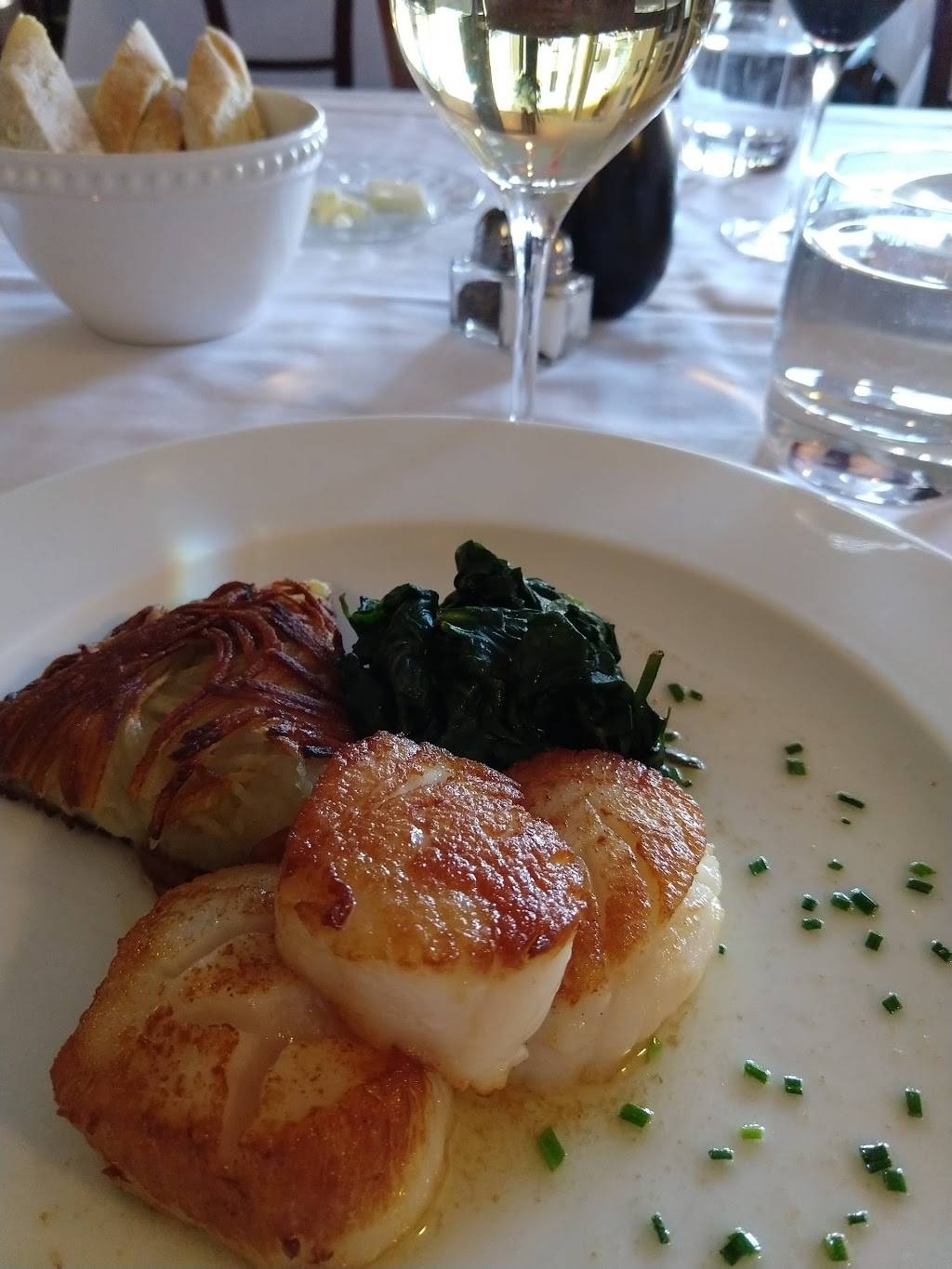 La Petite Folie | restaurant | 1504 E 55th St, Chicago, IL 60615, USA | 7734931394 OR +1 773-493-1394