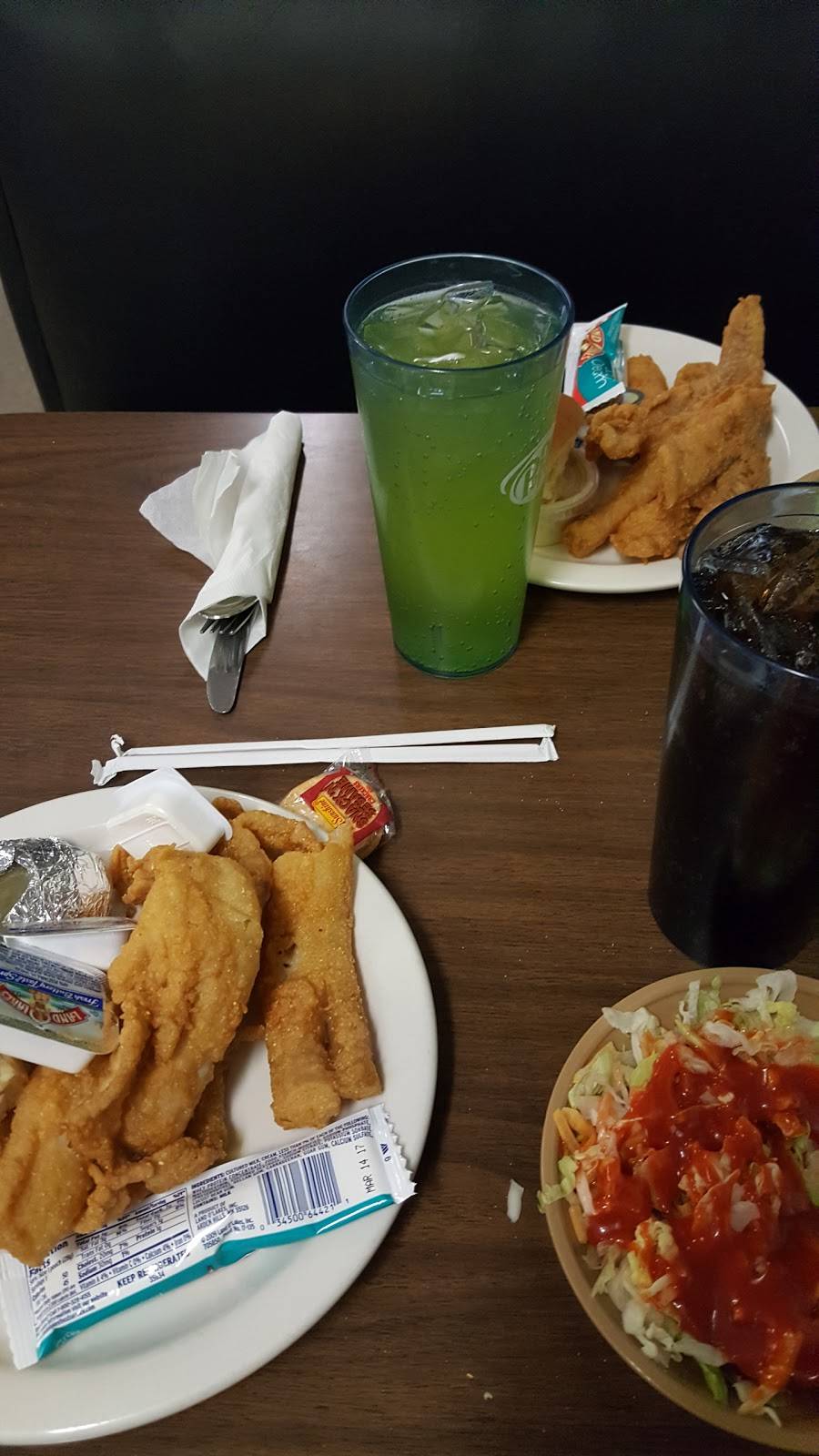 Beckys Village Restaurant | restaurant | 307 State St, Willshire, OH 45898, USA | 4194952013 OR +1 419-495-2013