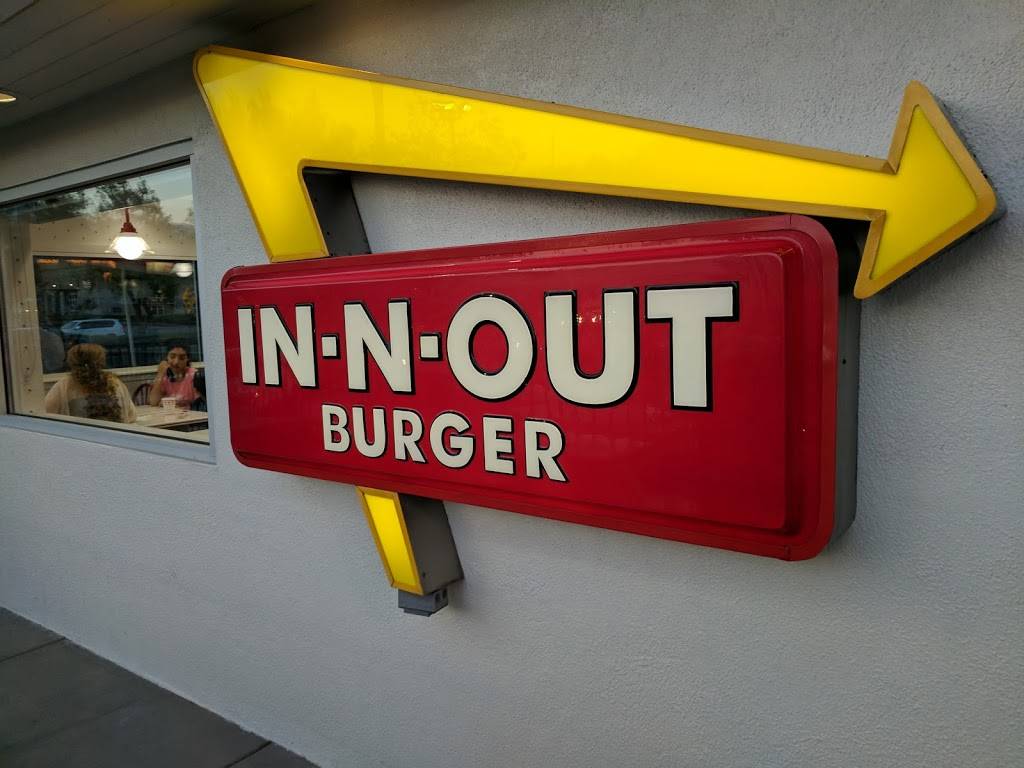 In-N-Out Burger | restaurant | 8955 Foothill Blvd, Rancho Cucamonga, CA 91730, USA | 8007861000 OR +1 800-786-1000