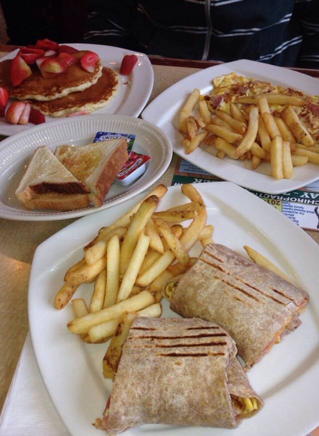 Boulevard Diner | restaurant | 9201 Bergen Blvd, Fairview, NJ 07022, USA | 2018612006 OR +1 201-861-2006