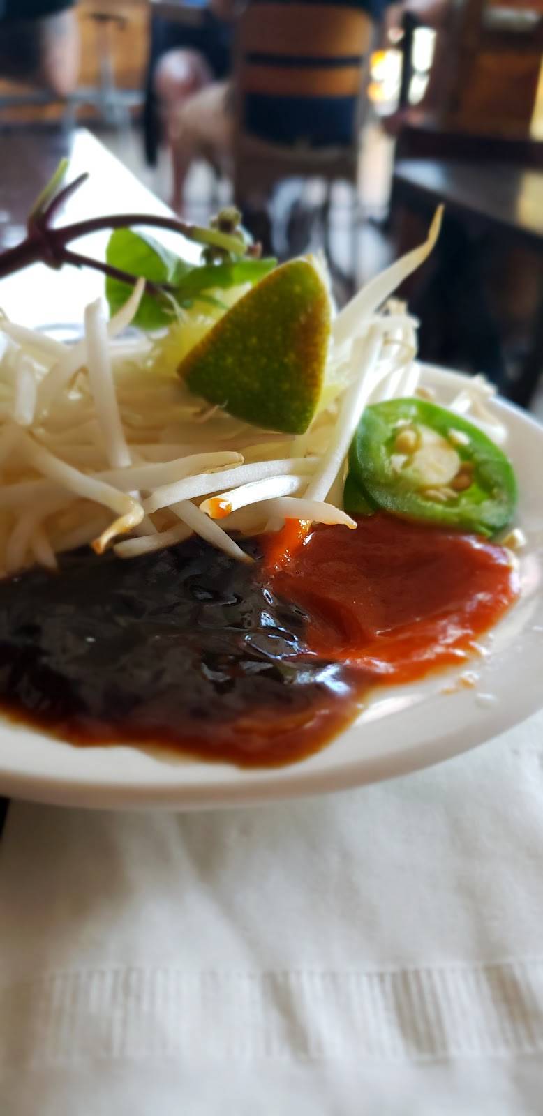 Its Pho | restaurant | 1821 N Cahuenga Blvd, Los Angeles, CA 90028, USA | 3233807998 OR +1 323-380-7998