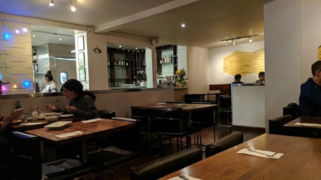 Jasmine Blossom Thai Cuisine | restaurant | 6520 Hollis St, Emeryville, CA 94608, USA | 5107880766 OR +1 510-788-0766