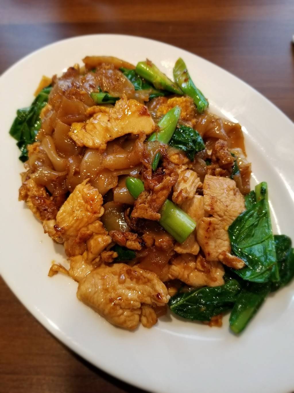 Thai Super | restaurant | 166 E 118th St, New York, NY 10035, USA | 6465591339 OR +1 646-559-1339