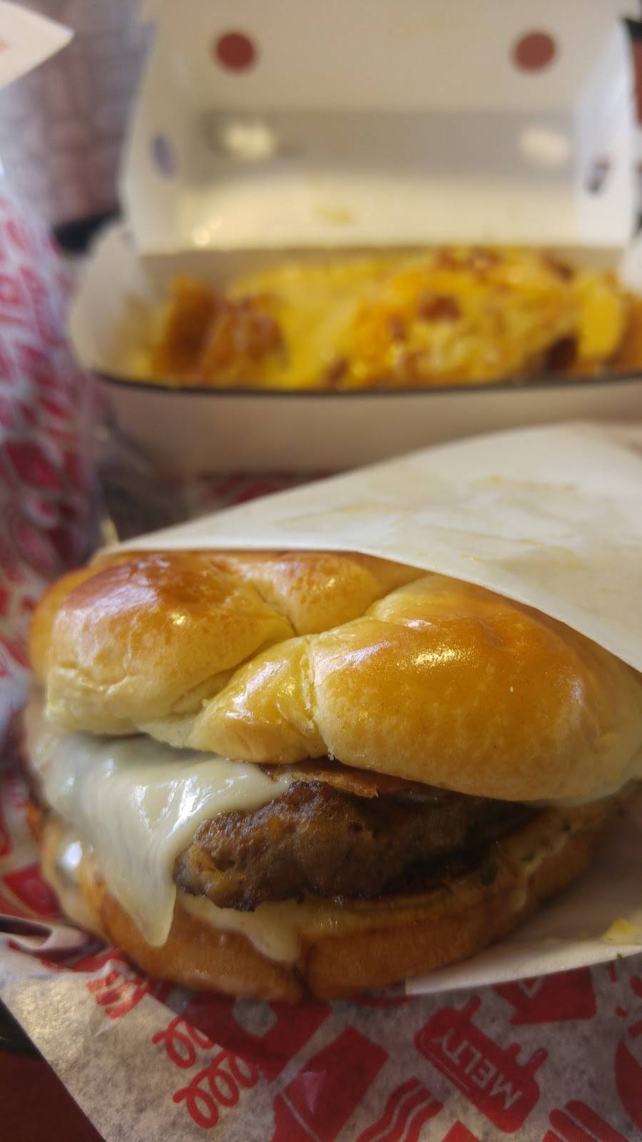 Jack in the Box | restaurant | 4968 E Kings Canyon Rd, Fresno, CA 93727, USA | 5592515070 OR +1 559-251-5070