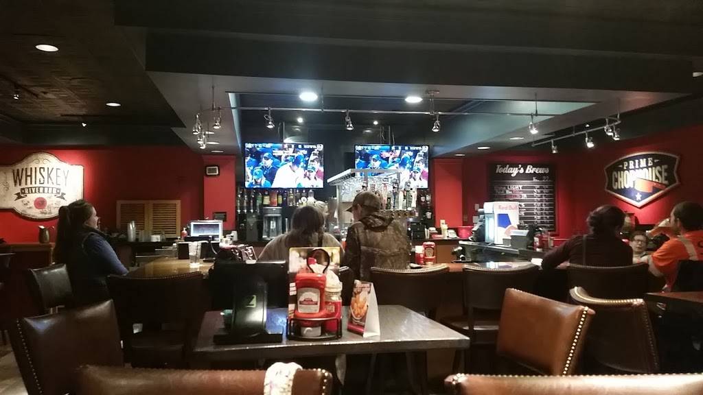 Red Robin Gourmet Burgers and Brews | restaurant | 600 Cooper Point Rd SW, Olympia, WA 98502, USA | 3607549620 OR +1 360-754-9620