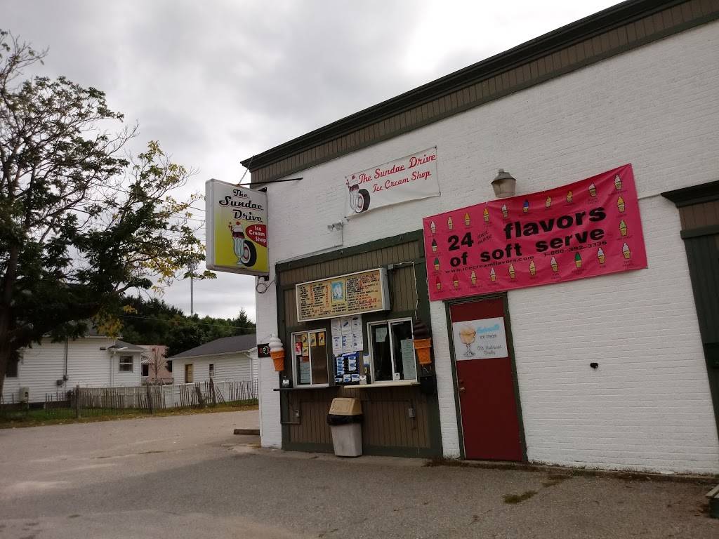 The sundae drive ice cream shop | restaurant | 215 E State St, Belding, MI 48809, USA | 6163042109 OR +1 616-304-2109