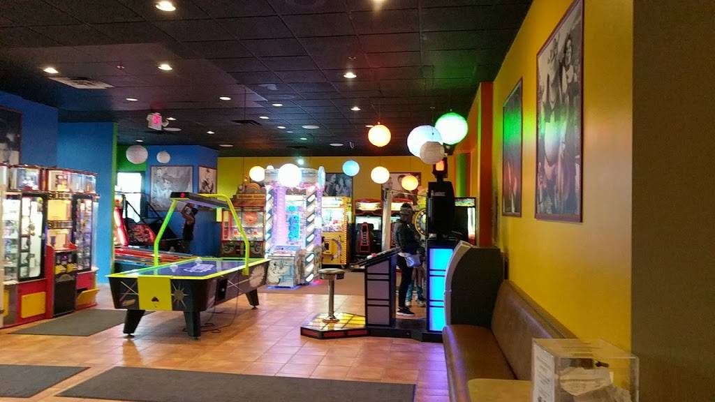 Cinema Grill | restaurant | 2749 Winnetka Ave N, New Hope, MN 55427, USA | 7634170017 OR +1 763-417-0017