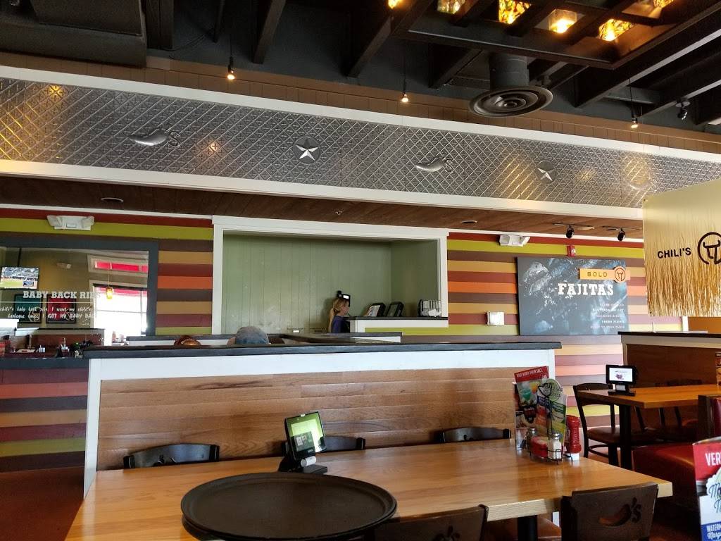 Chilis Grill & Bar | meal takeaway | 2101 Rockford St, Mt Airy, NC 27030, USA | 3367894199 OR +1 336-789-4199