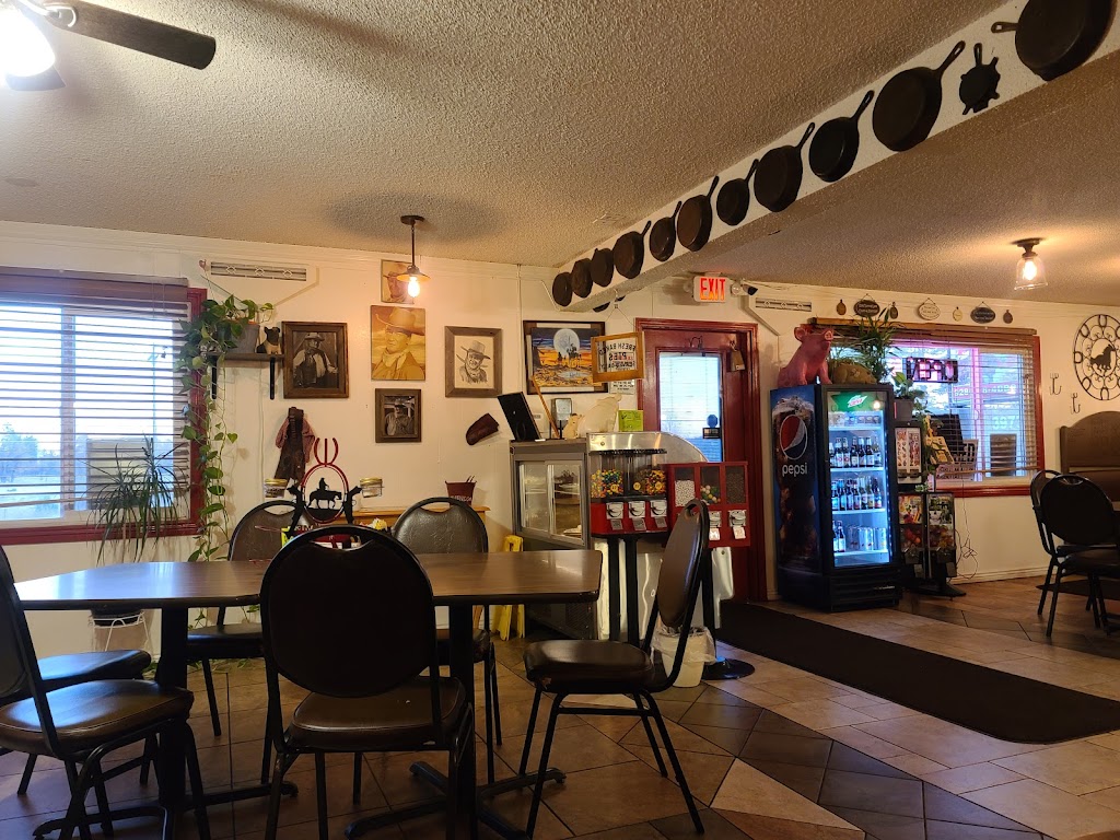 Grumpy Jakes BBQ & Catering | restaurant | 3973 W White Mountain Blvd, Lakeside, AZ 85929, USA | 9283684227 OR +1 928-368-4227