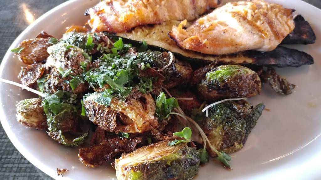 California Fish Grill | restaurant | 41 Auto Center Dr, Foothill Ranch, CA 92610, USA | 9494709600 OR +1 949-470-9600