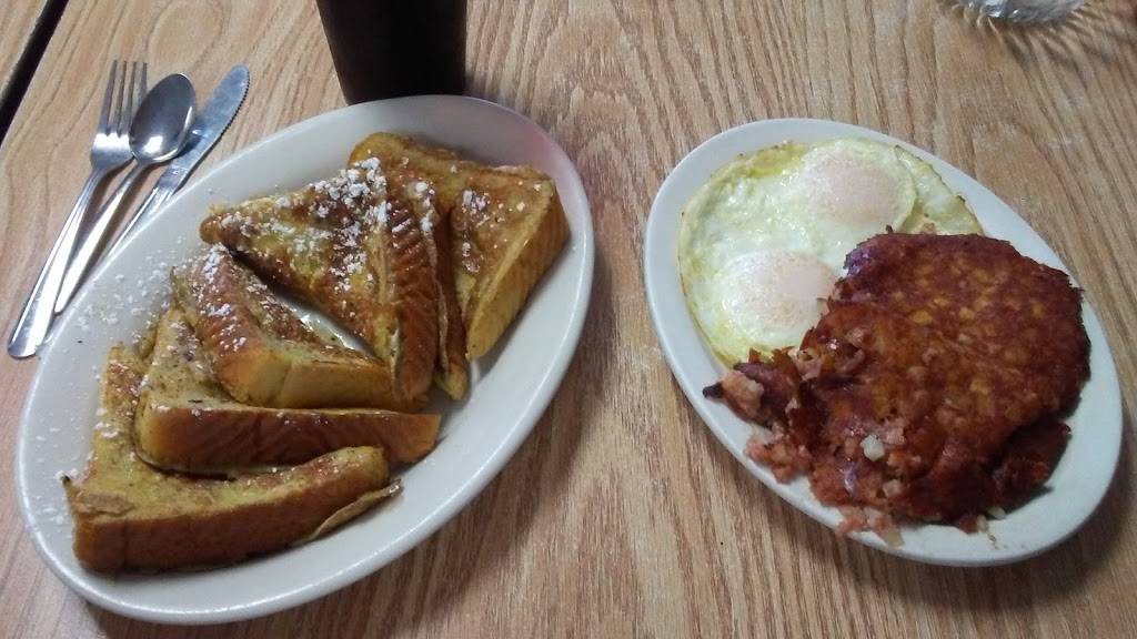 J Ts Country Kitchen | restaurant | 8012 Miller Rd, Swartz Creek, MI 48473, USA | 8106354143 OR +1 810-635-4143