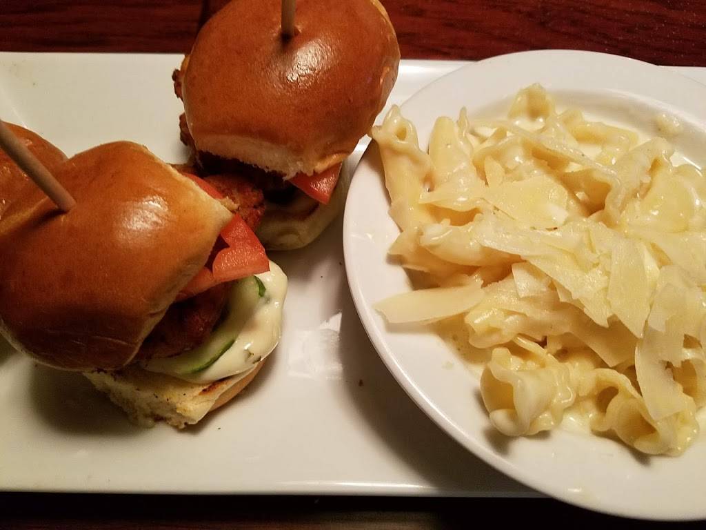 Bricks On Boundary | restaurant | 1422 Boundary St, Beaufort, SC 29902, USA | 8433795232 OR +1 843-379-5232