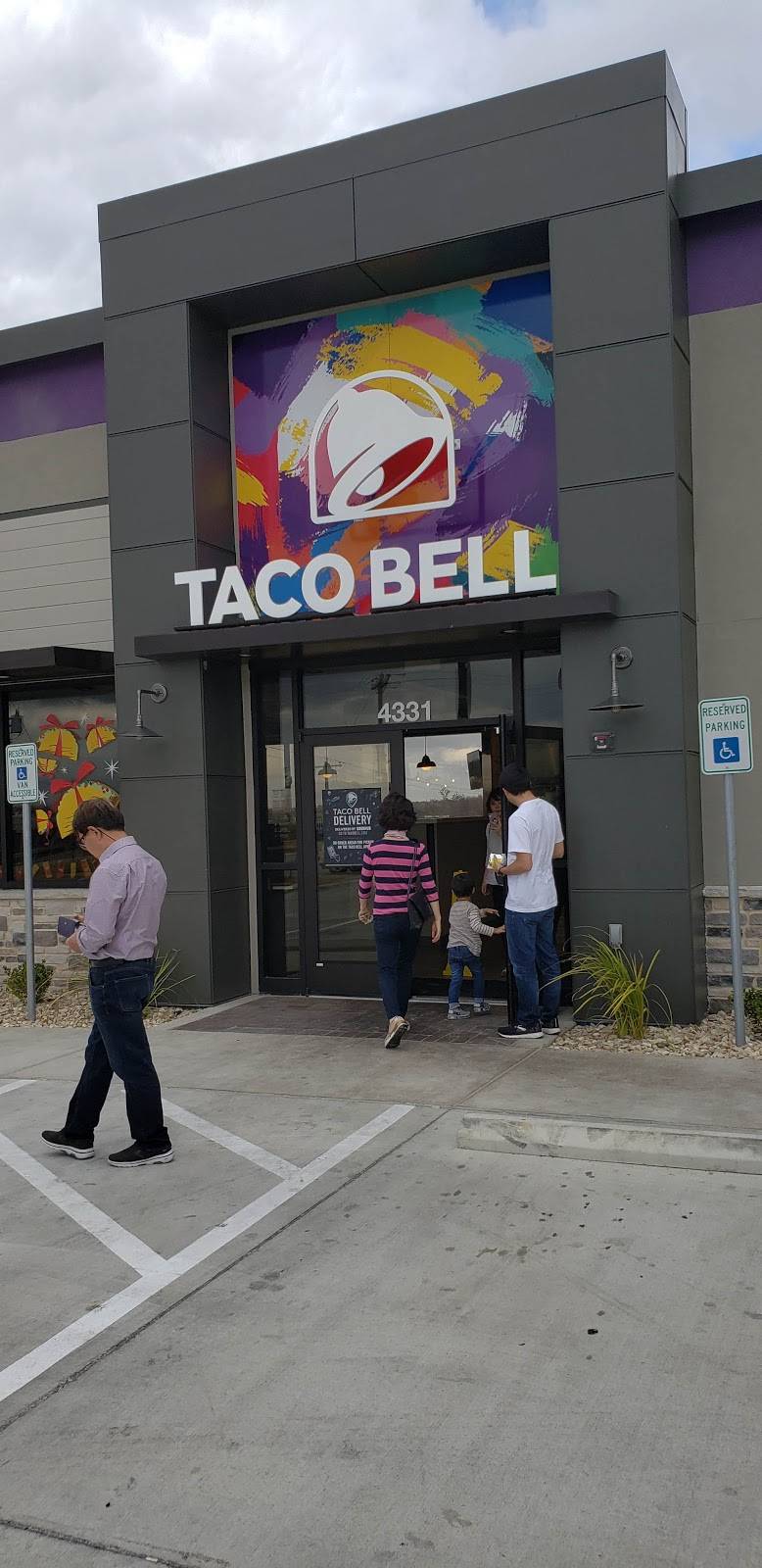 Taco Bell | meal takeaway | 4331 N General Bruce Dr, Temple, TX 76501, USA | 2542070039 OR +1 254-207-0039