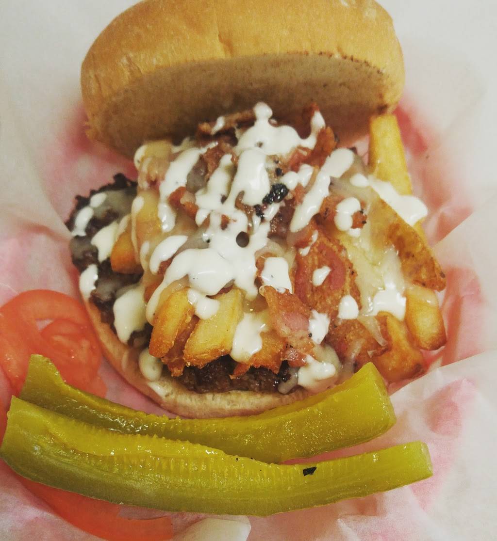 Cross Roads Diner | restaurant | 94 New Rochester Rd, Dover, NH 03820, USA | 6037400233 OR +1 603-740-0233