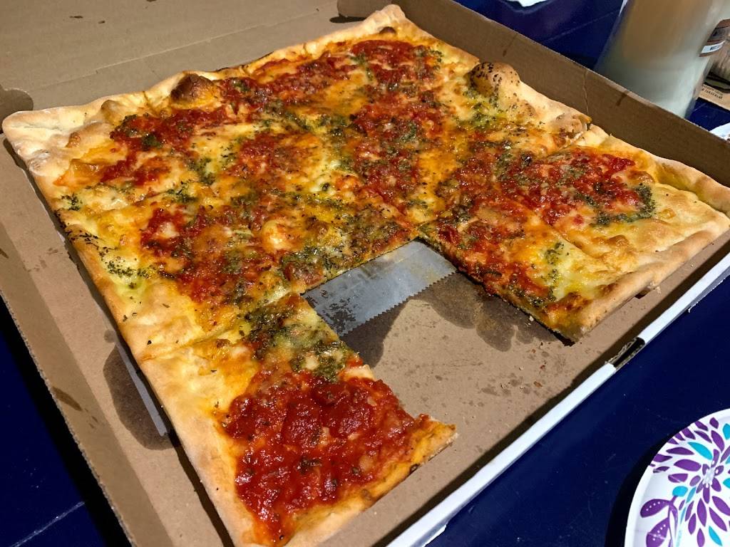 Maurizio’s Pizzeria Express | meal takeaway | 3001 Ocean Heights Ave, Egg Harbor Township, NJ 08234, USA | 6099265566 OR +1 609-926-5566