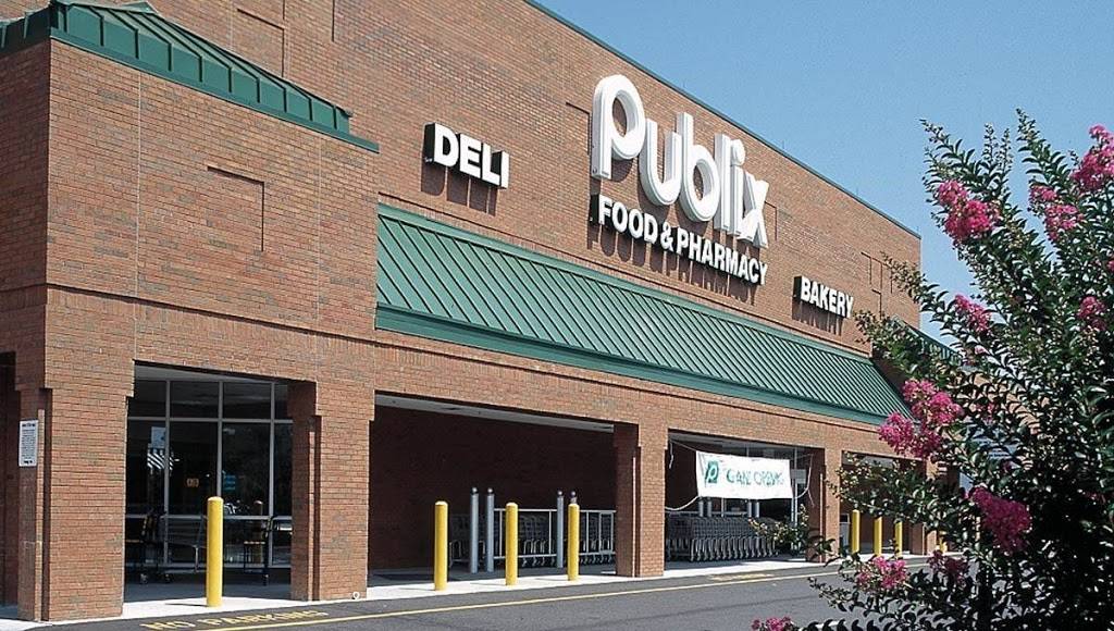 Merchants Village | shopping mall | 520 Folly Rd, Charleston, SC 29412, USA | 4045753200 OR +1 404-575-3200