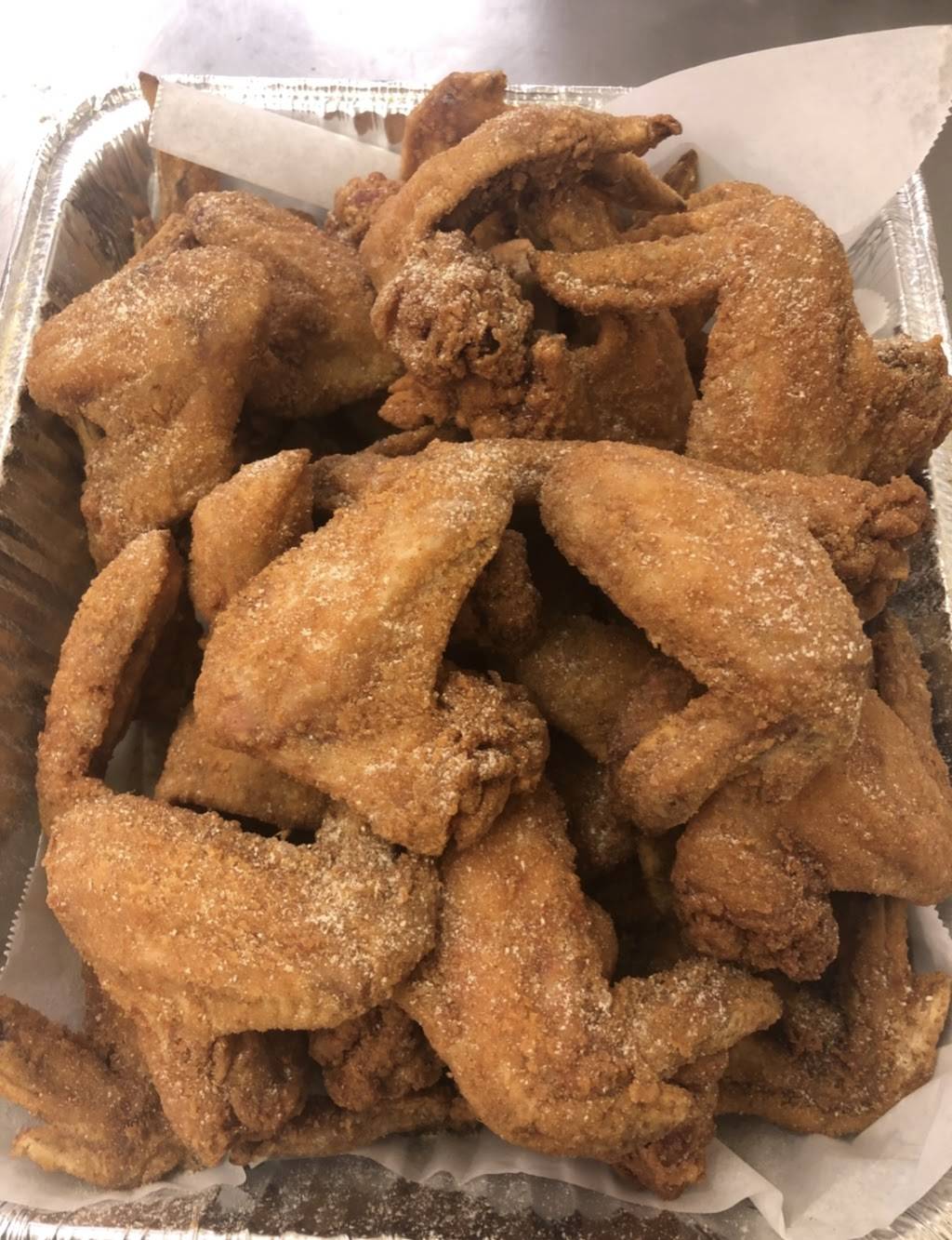 Golden Chicken | restaurant | 3428 W Villard Ave, Milwaukee, WI 53209, USA | 4144628630 OR +1 414-462-8630