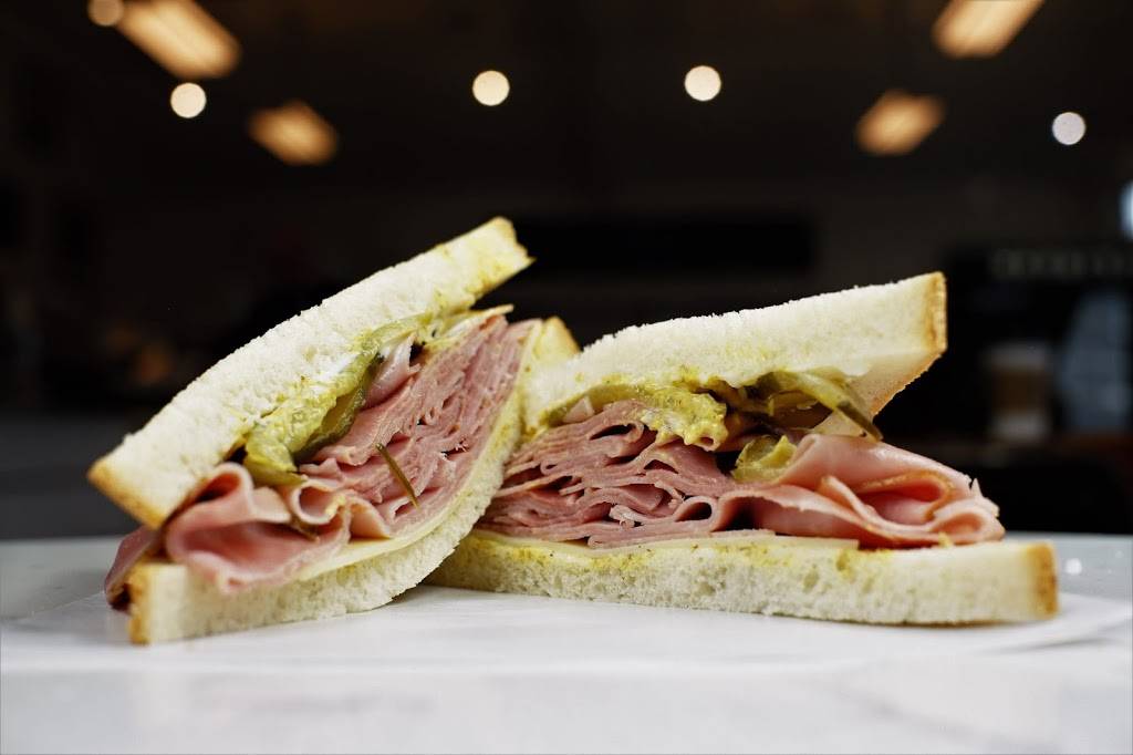 Henris Bakery & Deli | restaurant | 68 North Marietta Pkwy NE, Marietta, GA 30060, USA | 7703130172 OR +1 770-313-0172