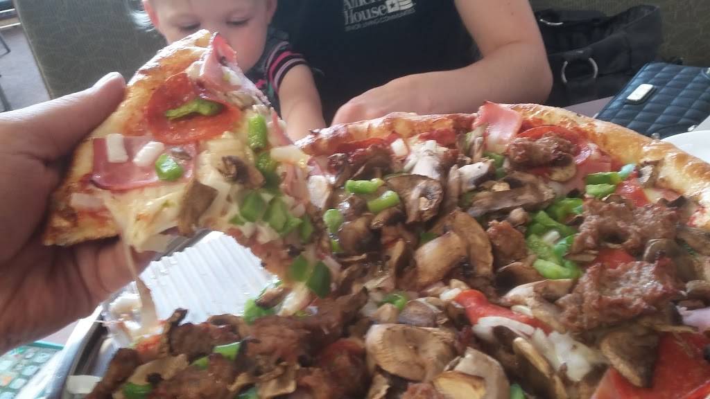 Michigan Farmhouse Pizza | restaurant | 109 N Main St, Clarksville, MI 48815, USA | 6165045040 OR +1 616-504-5040