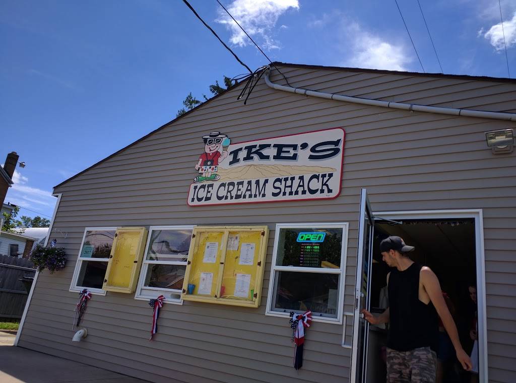 Ikes Ice Cream Shack | restaurant | 119 W Lake St, Crystal, MI 48818, USA | 9895844321 OR +1 989-584-4321