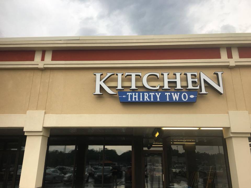 Kitchen 32 | restaurant | 950 Union Rd, West Seneca, NY 14224, USA | 7166493232 OR +1 716-649-3232