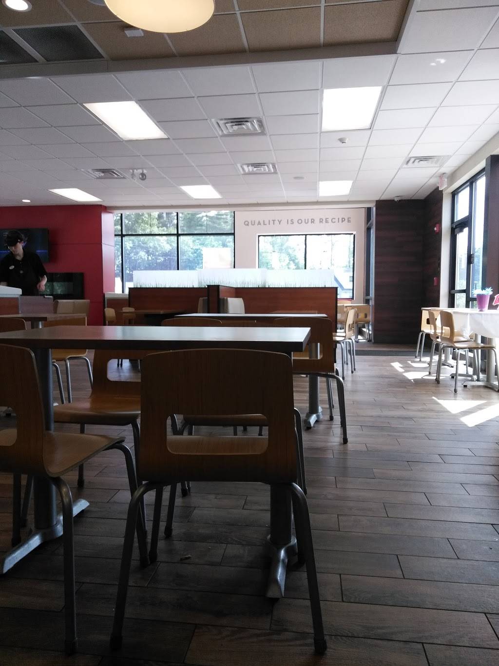 Wendys | restaurant | 730 Plain St, Marshfield, MA 02050, USA | 7818342330 OR +1 781-834-2330