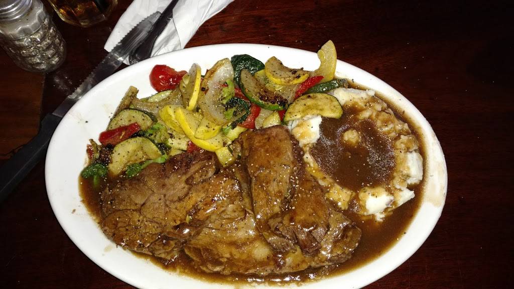 Forts Old Town Tavern | restaurant | 122 W Herrick Ave, Wellington, OH 44090, USA | 4406473520 OR +1 440-647-3520