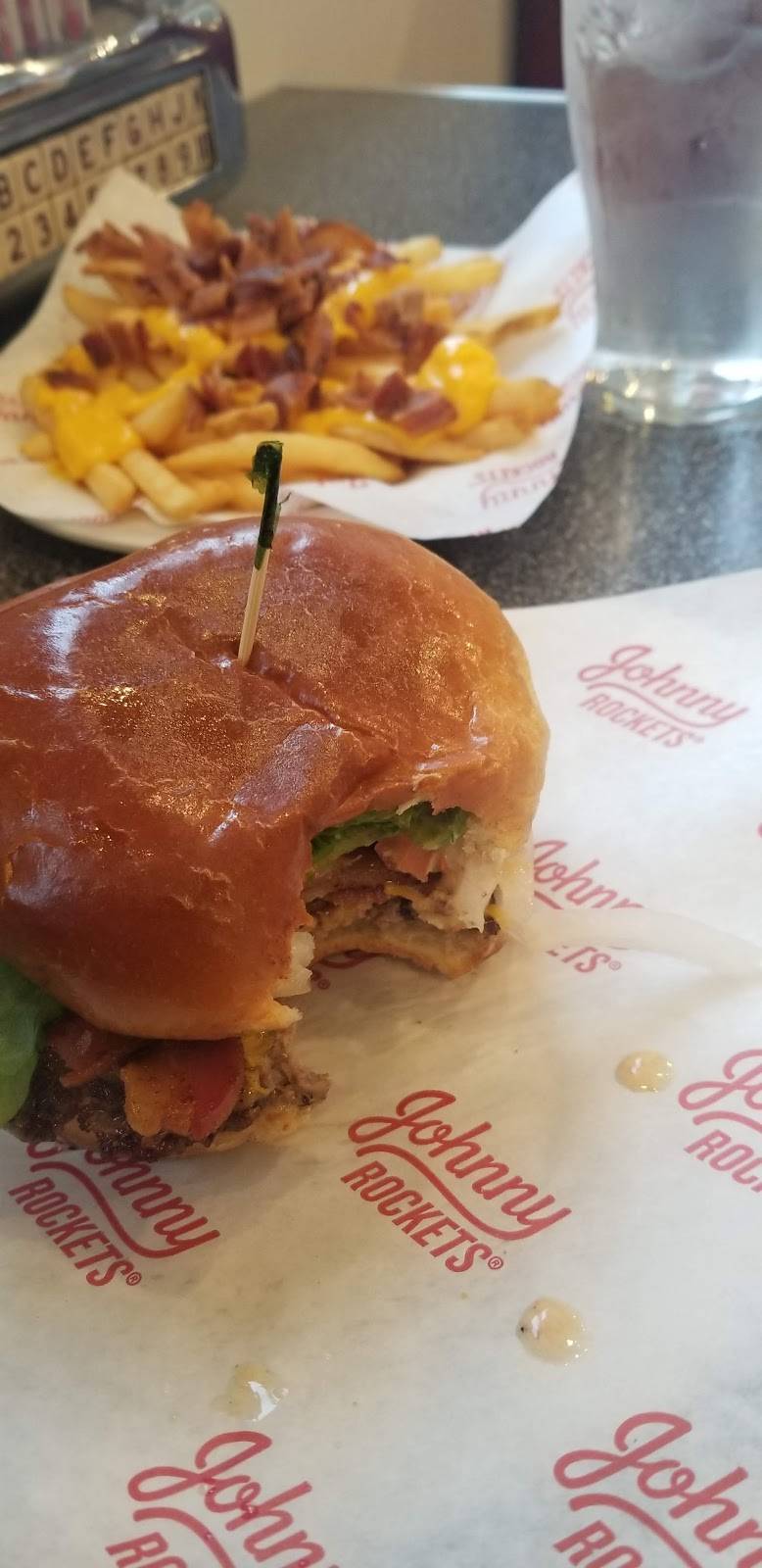 Jack in the Box | restaurant | 1810 S 272nd St, Des Moines, WA 98198, USA | 2539415958 OR +1 253-941-5958