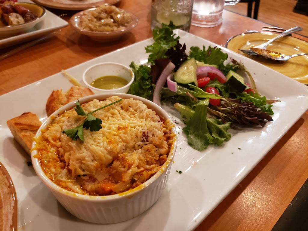 Kings Biergarten & Restaurant | restaurant | 1329 E Broadway St, Pearland, TX 77581, USA | 8325694141 OR +1 832-569-4141