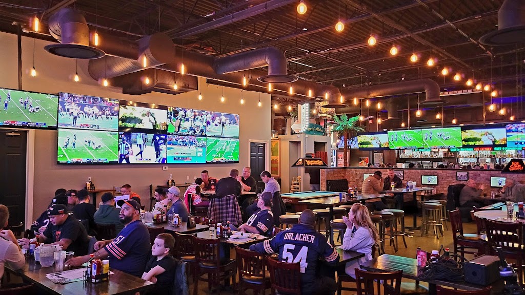 Club Hawthorne and PointsBet Sportsbook | restaurant | 105 E N Ave, Villa Park, IL 60181, USA | 6304261094 OR +1 630-426-1094