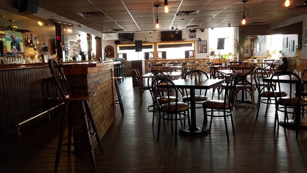 Beacon Restaurant | restaurant | 146 45th St N, Wasaga Beach, ON L9Z 1Z2, Canada | 7054294433 OR +1 705-429-4433