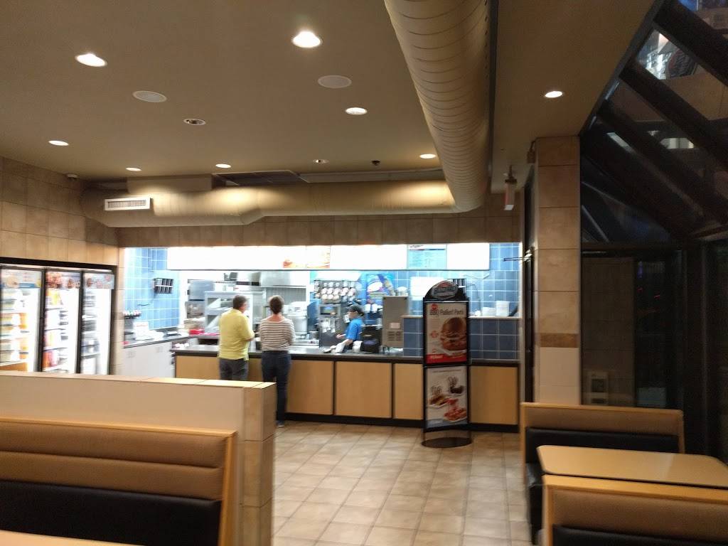Dairy Queen | restaurant | 1451 Richmond Rd, Ottawa, ON K2B 6R9, Canada | 6138281688 OR +1 613-828-1688