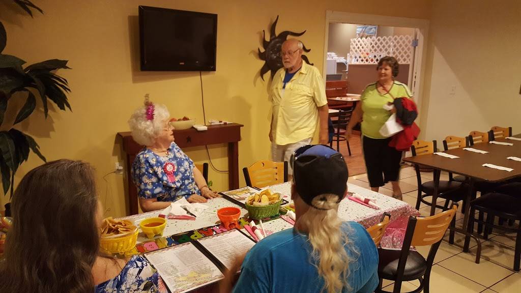 Los Agaves | restaurant | 120 N Public Square, Greensburg, KY 42743, USA | 2702992151 OR +1 270-299-2151