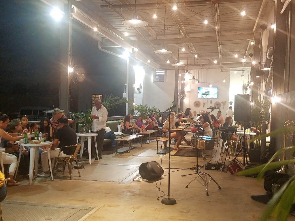 The Warehouse District | restaurant | 1500 Elizabeth Ave, West Palm Beach, FL 33401, USA | 7044231660 OR +1 704-423-1660