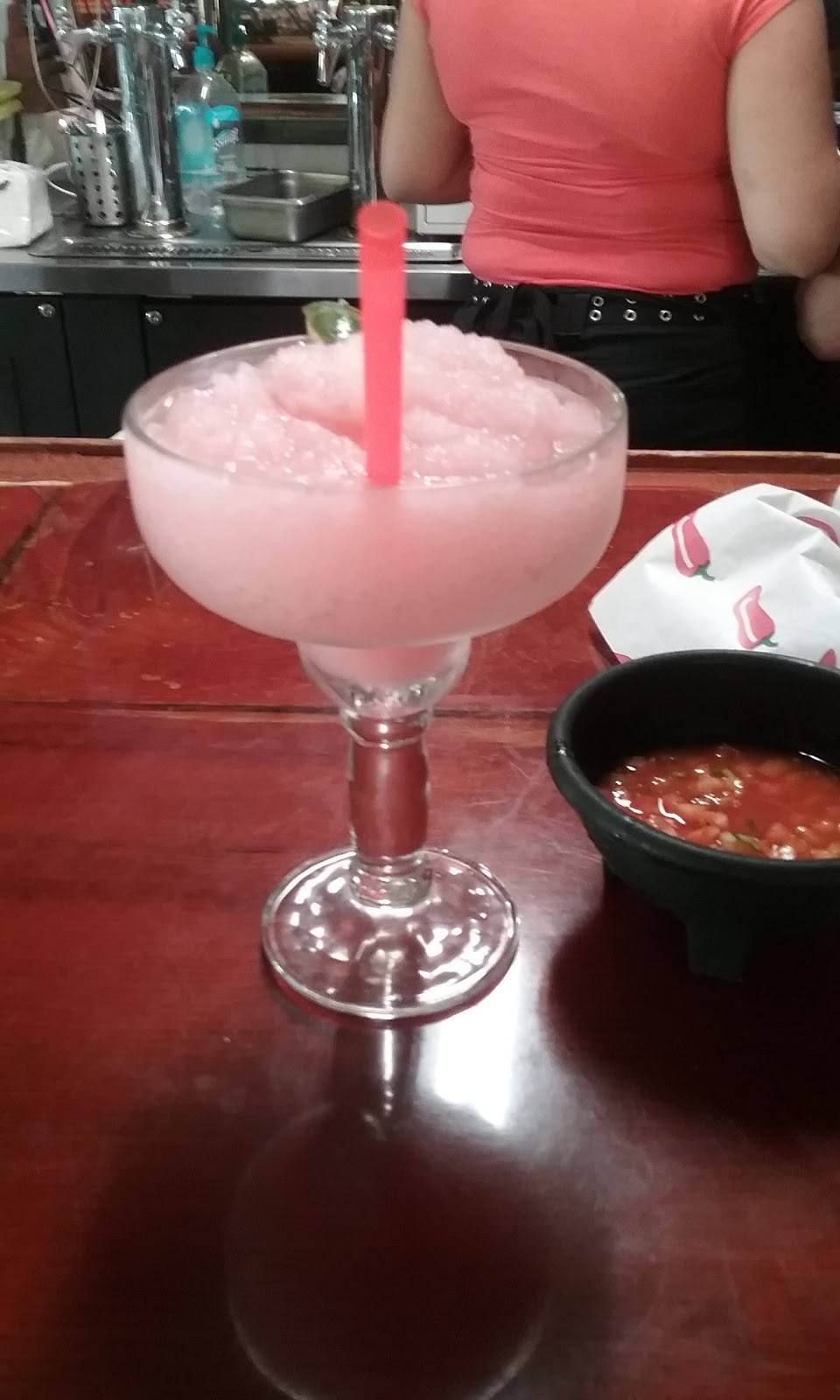 El Paraiso | restaurant | 3310 W Center St, Anderson, CA 96007, USA | 5303781355 OR +1 530-378-1355