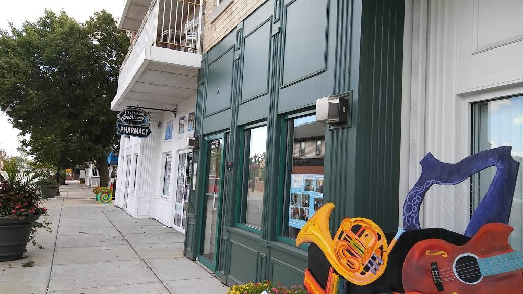 Village Pizza | restaurant | 17260 Oak Park Ave # 1, Tinley Park, IL 60477, USA | 7085324440 OR +1 708-532-4440