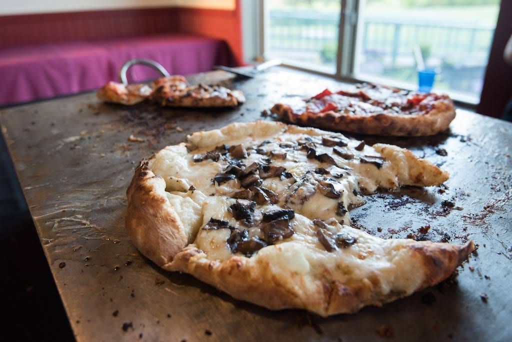 Kingsbury National Golf Club/ Fire Rock | restaurant | 111 Co Rd 41, Hudson Falls, NY 12839, USA | 5187478888 OR +1 518-747-8888