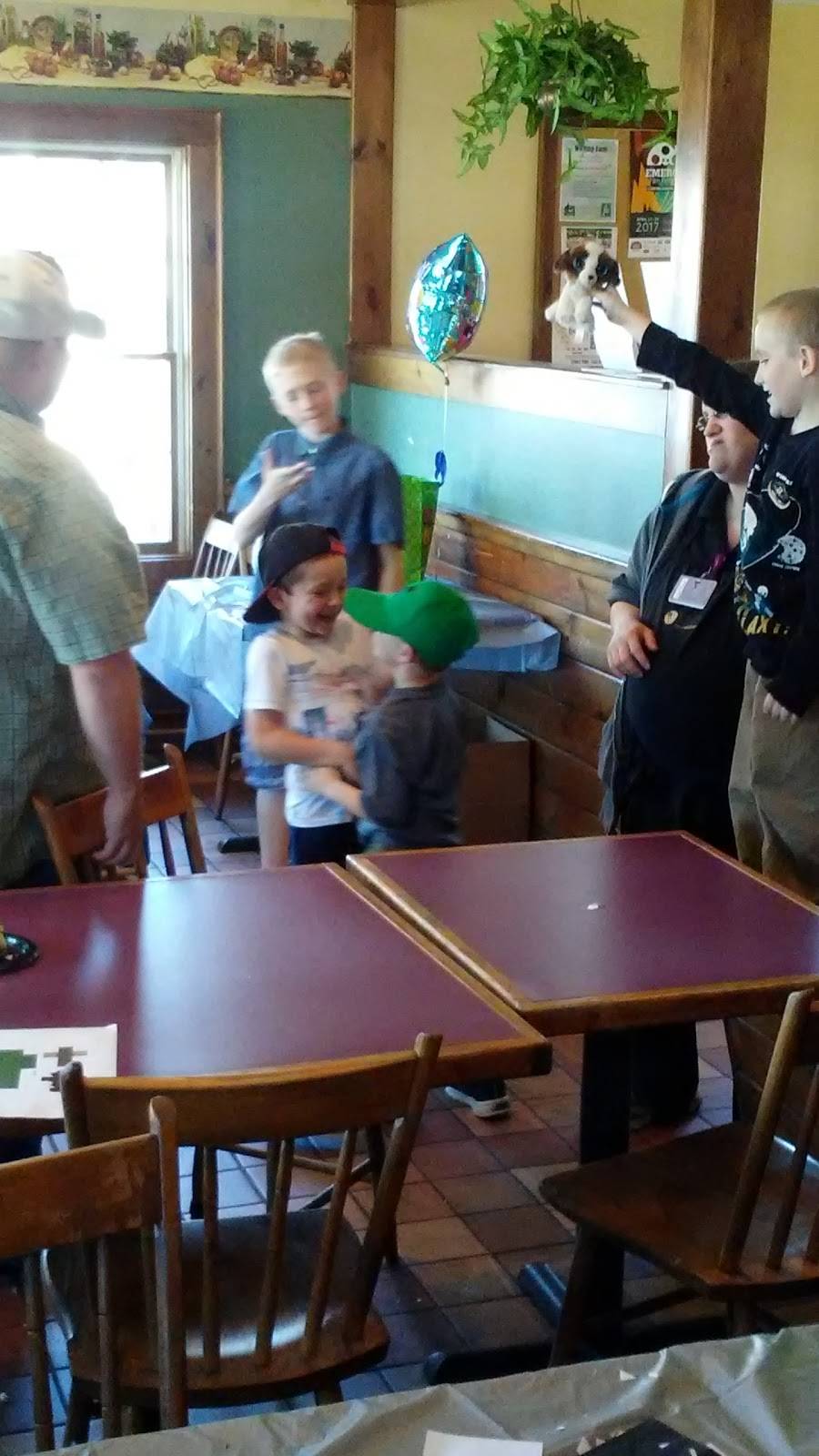 Sams Italian Foods | meal takeaway | 963 Sabattus St, Lewiston, ME 04240, USA | 2077825555 OR +1 207-782-5555