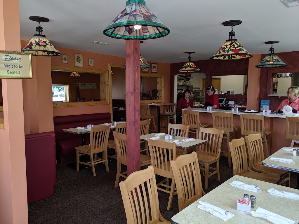 Georgies Red Roof Cafe | restaurant | 525 S Branson St, Marion, IN 46953, USA | 7655736381 OR +1 765-573-6381
