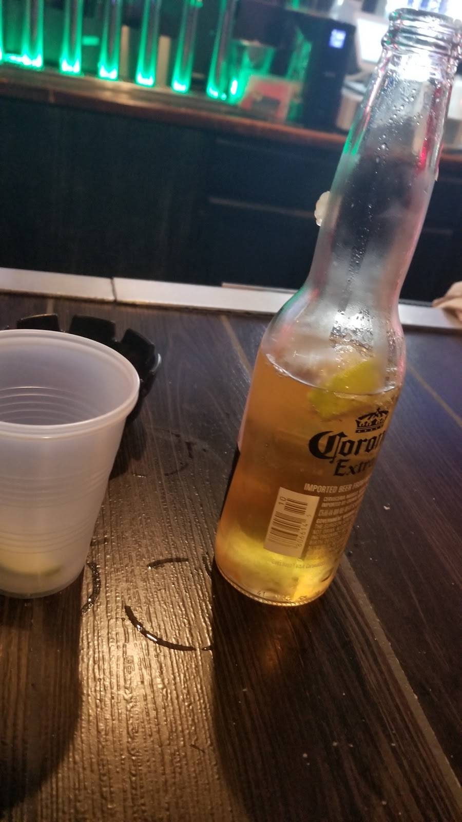 Longshots Sports Bar | restaurant | 2251 US-41, Schererville, IN 46375, USA | 2193220080 OR +1 219-322-0080