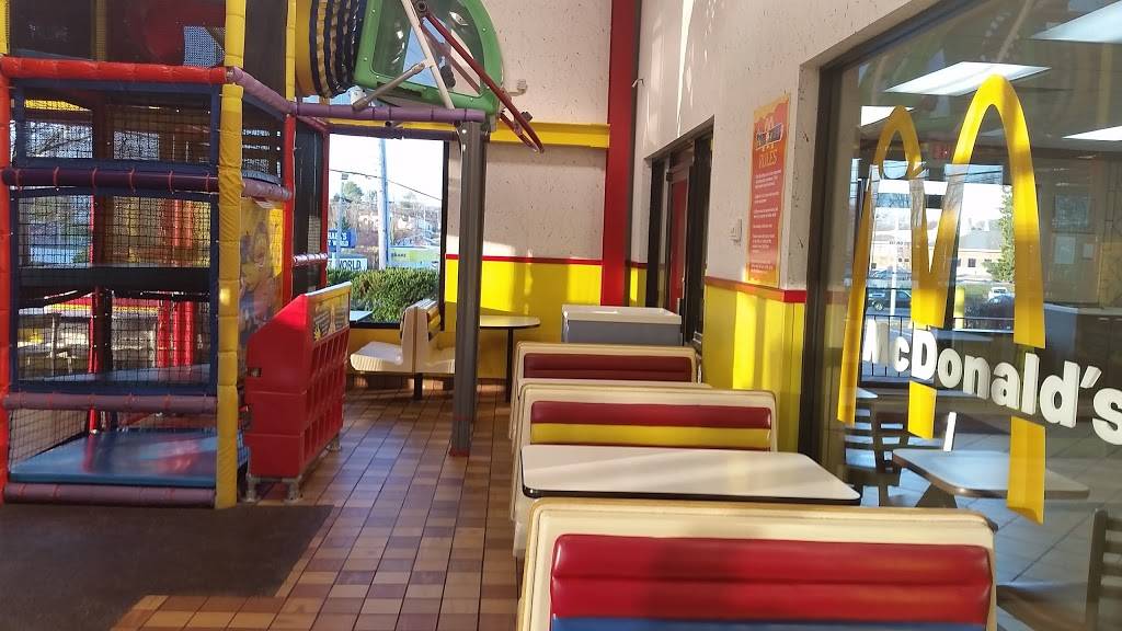McDonalds | cafe | 3108 Old Forest Rd, Lynchburg, VA 24501, USA | 4343857828 OR +1 434-385-7828