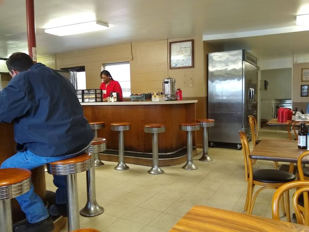 Claremont Cafe & Pool Room | restaurant | 4485 S Depot St, Claremont, NC 28610, USA | 8284592190 OR +1 828-459-2190