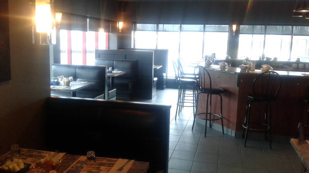 Restaurant lOasis | restaurant | 290 QC-108, Courcelles, QC G0M 1C0, Canada | 4184835651 OR +1 418-483-5651