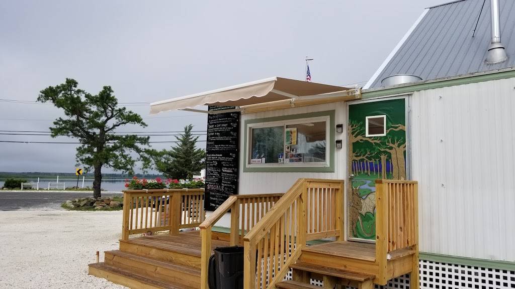 LBs Lunch Box | restaurant | 2115 River Rd, Egg Harbor City, NJ 08215, USA | 6092322207 OR +1 609-232-2207