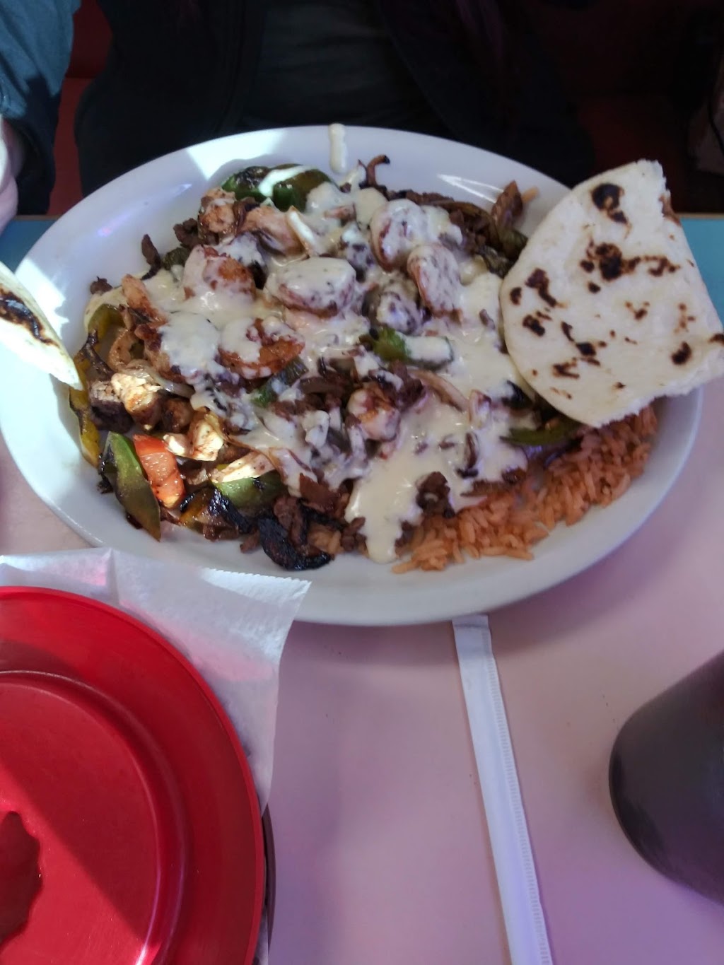 Arandas Taqueria | restaurant | 2102 W Division St, Slaton, TX 79364, USA | 8067280114 OR +1 806-728-0114