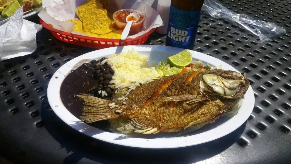 El Carbonero | restaurant | 1414 Lake Ave, Lake Worth, FL 33460, USA | 5616608667 OR +1 561-660-8667