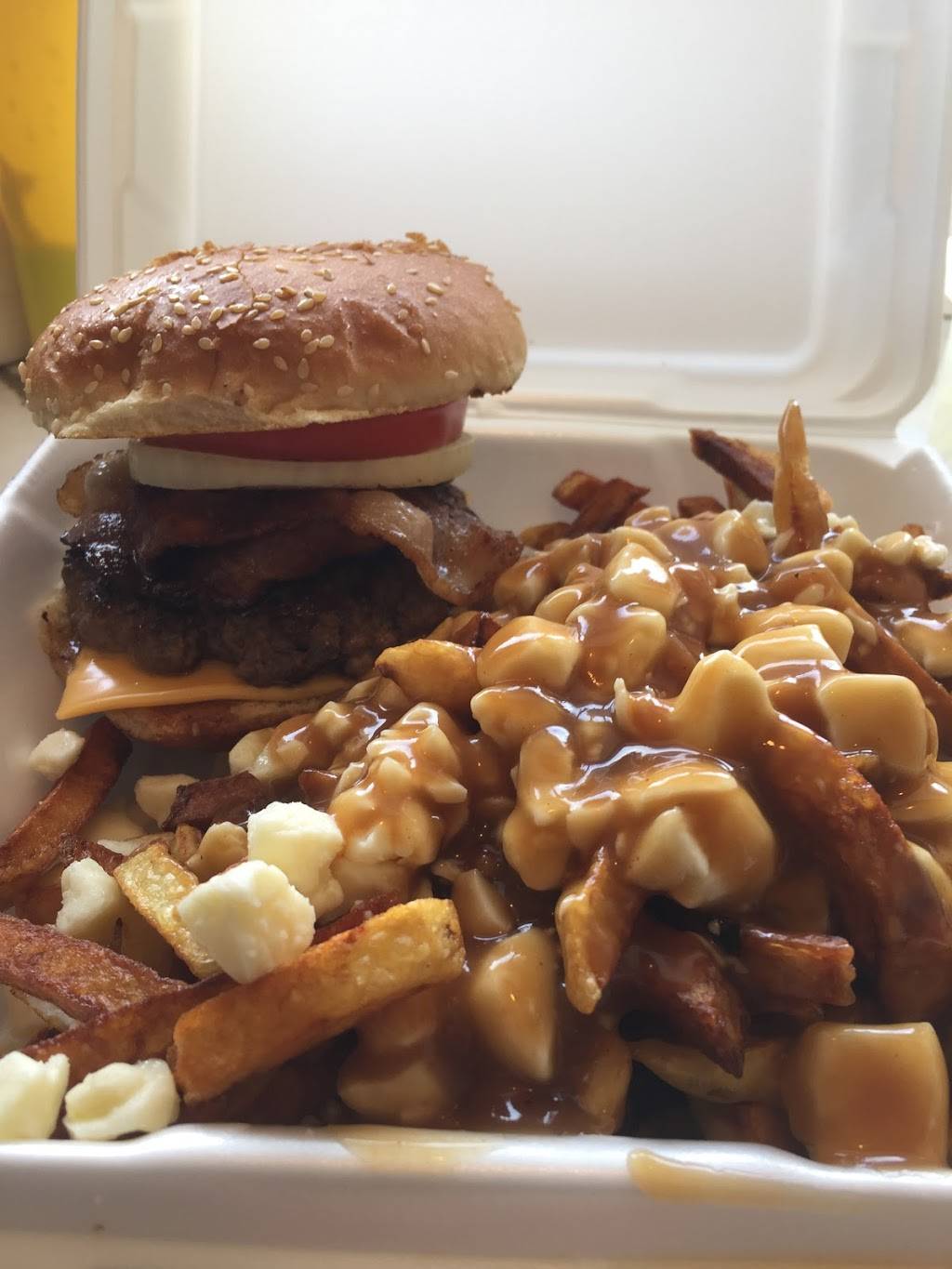 Tonys Chip Stand | restaurant | 9 Queen St, Crysler, ON K0A 1R0, Canada | 6139872164 OR +1 613-987-2164