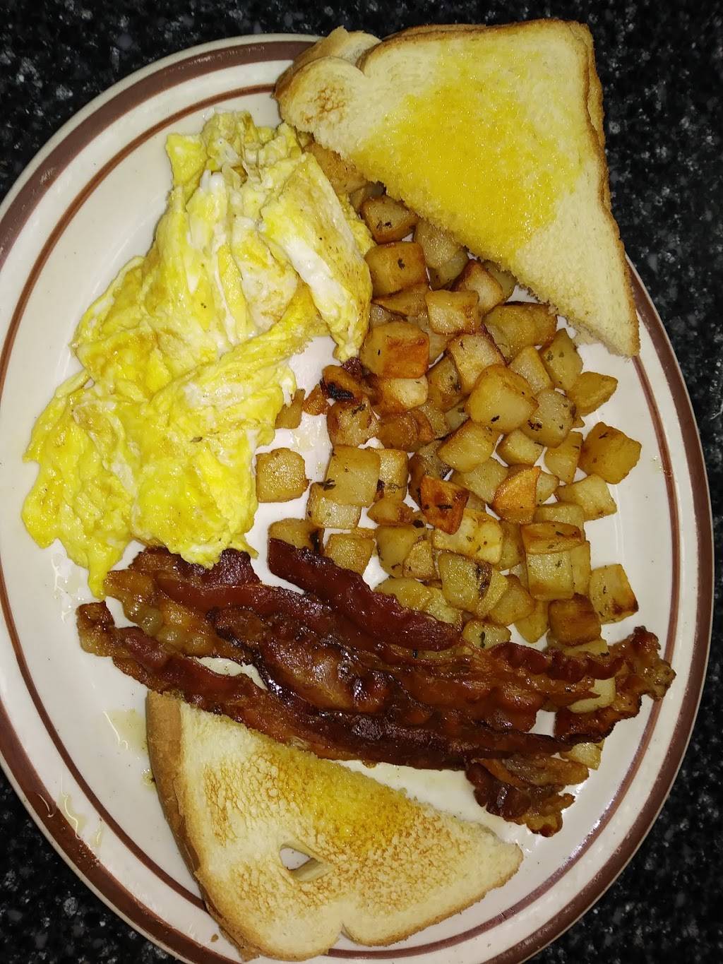 Chesapeake Country Kitchen | restaurant | 30759 Sussex Hwy, Laurel, DE 19956, USA | 3028756011 OR +1 302-875-6011